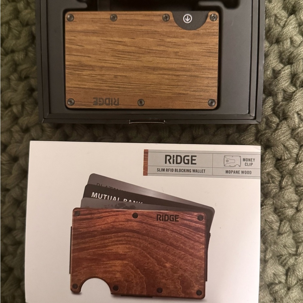 Ridge Slim RFID Blocking Wallet - Wood Finish
